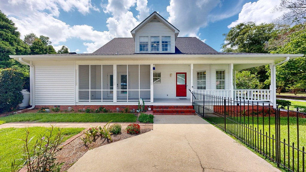 Eufaula, Alabama 36027, United States, 3 Bedrooms Bedrooms, ,3 BathroomsBathrooms,Residential,Active,164296