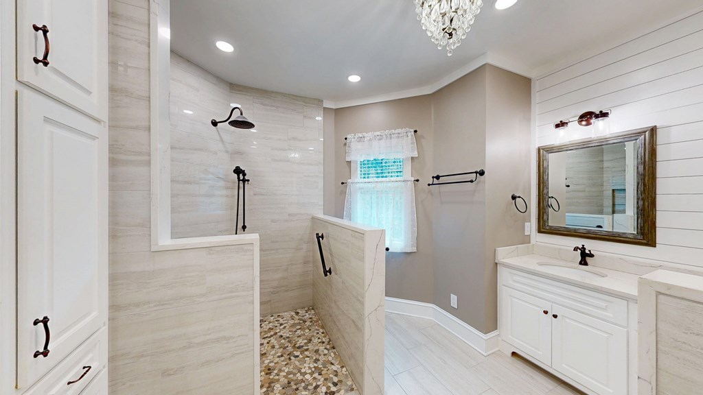 Eufaula, Alabama 36027, United States, 3 Bedrooms Bedrooms, ,3 BathroomsBathrooms,Residential,Active,164296