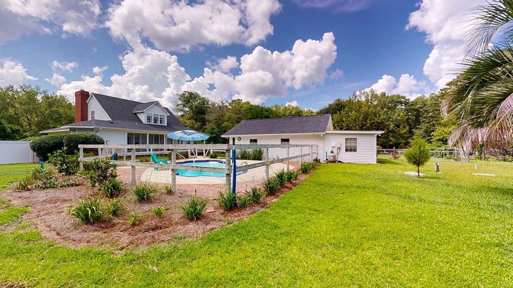 Eufaula, Alabama 36027, United States, 3 Bedrooms Bedrooms, ,3 BathroomsBathrooms,Residential,Active,164296