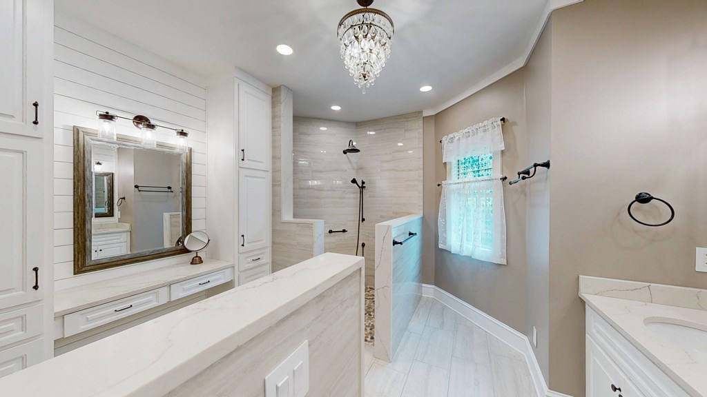 Eufaula, Alabama 36027, United States, 3 Bedrooms Bedrooms, ,3 BathroomsBathrooms,Residential,Active,164296