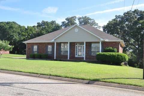 Homes For Sale - 207 Aaron Drive<br/> Enterprise, AL 36330