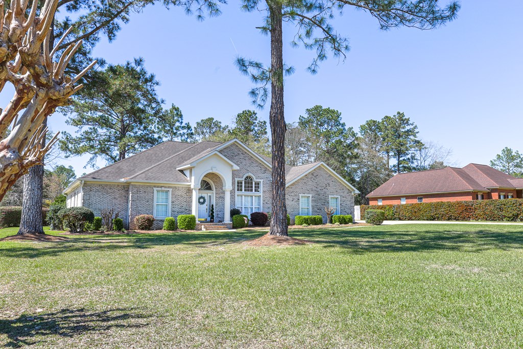 323 Stonegate Dr, Dothan, Alabama image 2
