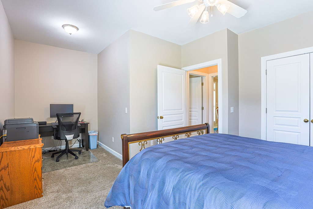 323 Stonegate Dr, Dothan, Alabama image 40