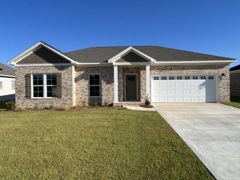 Homes For Sale - 122 Edgewood Trail<br/> Henry County, Headland, AL 36345
