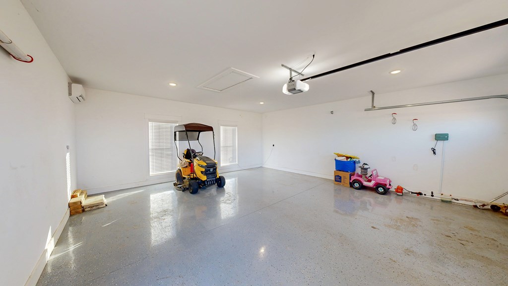 Newton, Alabama 36352, United States, 4 Bedrooms Bedrooms, ,4 BathroomsBathrooms,Residential,Active,243419