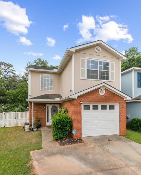 Townhouse For Sale - 199 N Spring View Drive<br/> Enterprise, AL 36330
