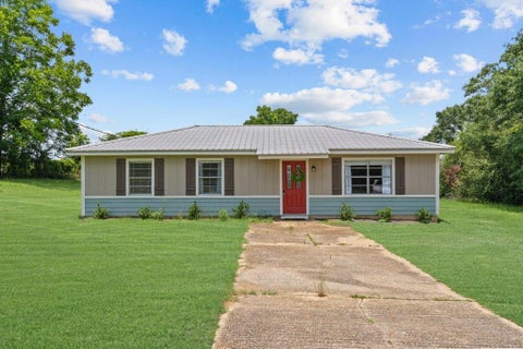 Homes For Sale - 11362 S County Road 33<br/> Dothan, AL 36301
