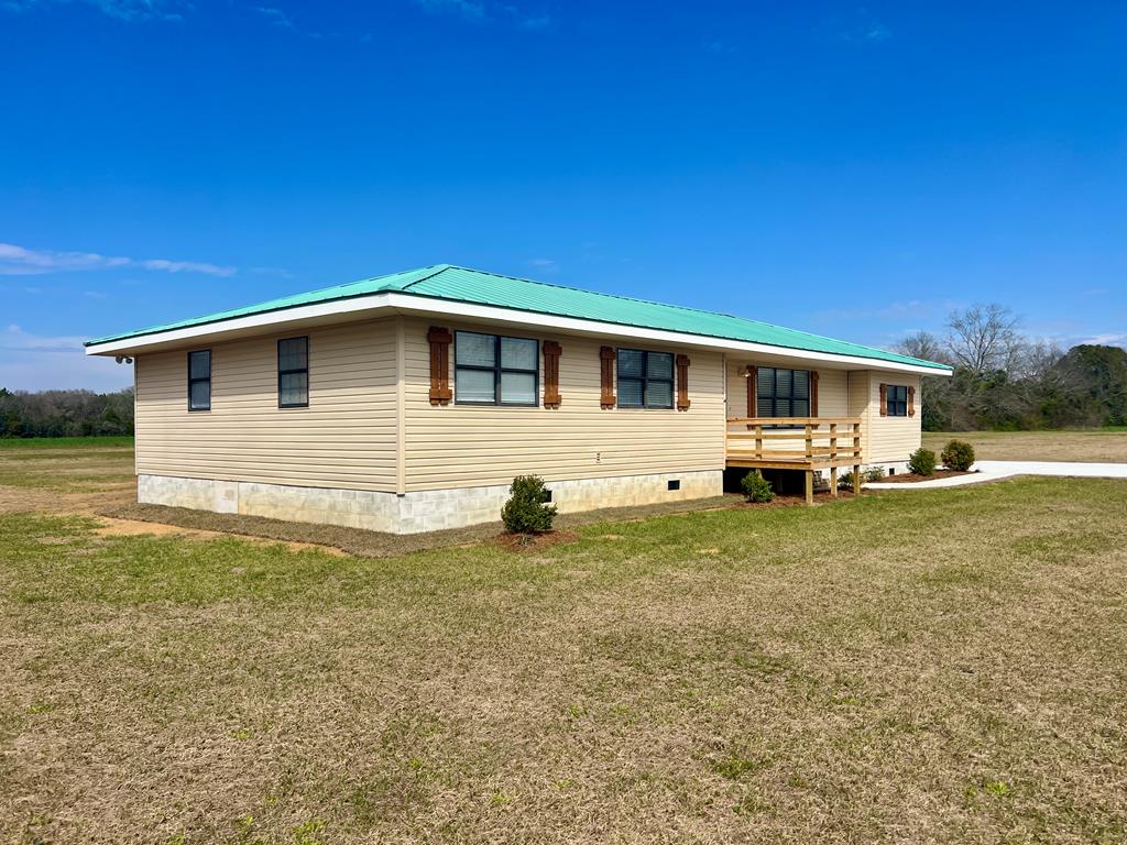 8045 E State Highway 52, Hartford, Alabama image 1