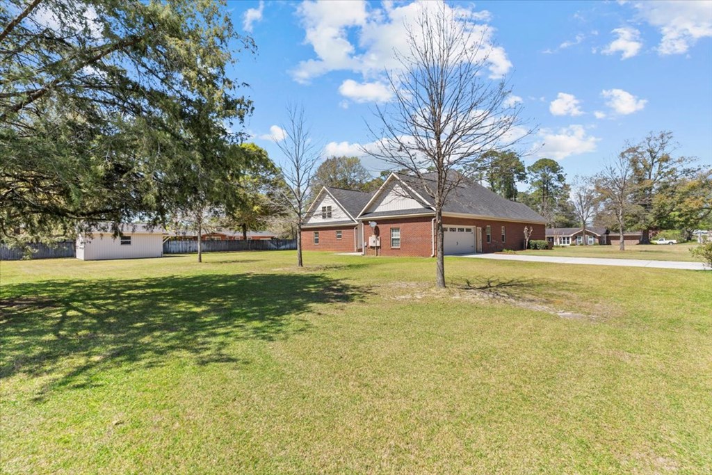 901 W Brookside Avenue, Geneva, Alabama image 3