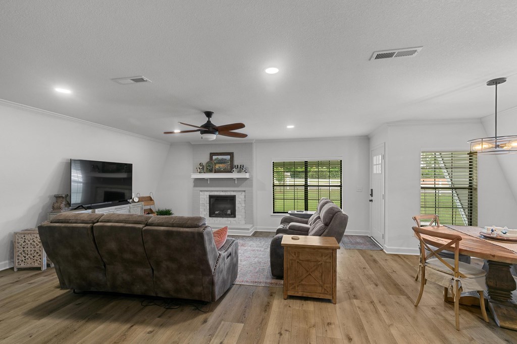 401 Jackson Circle, Dothan, Alabama image 4