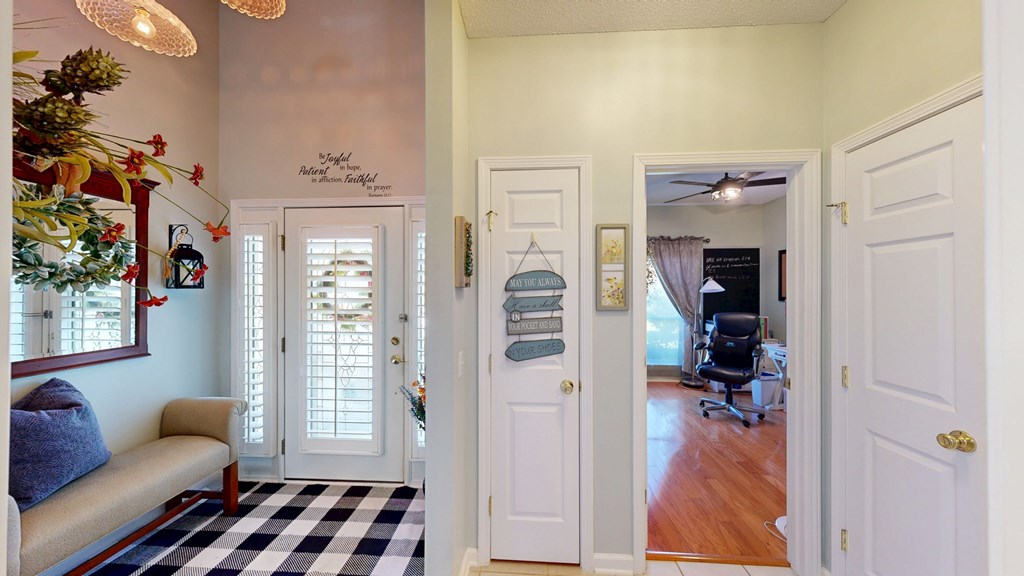 Dothan, Alabama 36301, United States, 3 Bedrooms Bedrooms, ,2 BathroomsBathrooms,Residential,Pending,137093