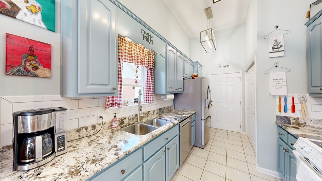 Dothan, Alabama 36301, United States, 3 Bedrooms Bedrooms, ,2 BathroomsBathrooms,Residential,Pending,137093