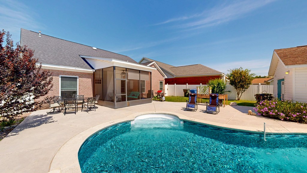 Dothan, Alabama 36301, United States, 3 Bedrooms Bedrooms, ,2 BathroomsBathrooms,Residential,Pending,137093