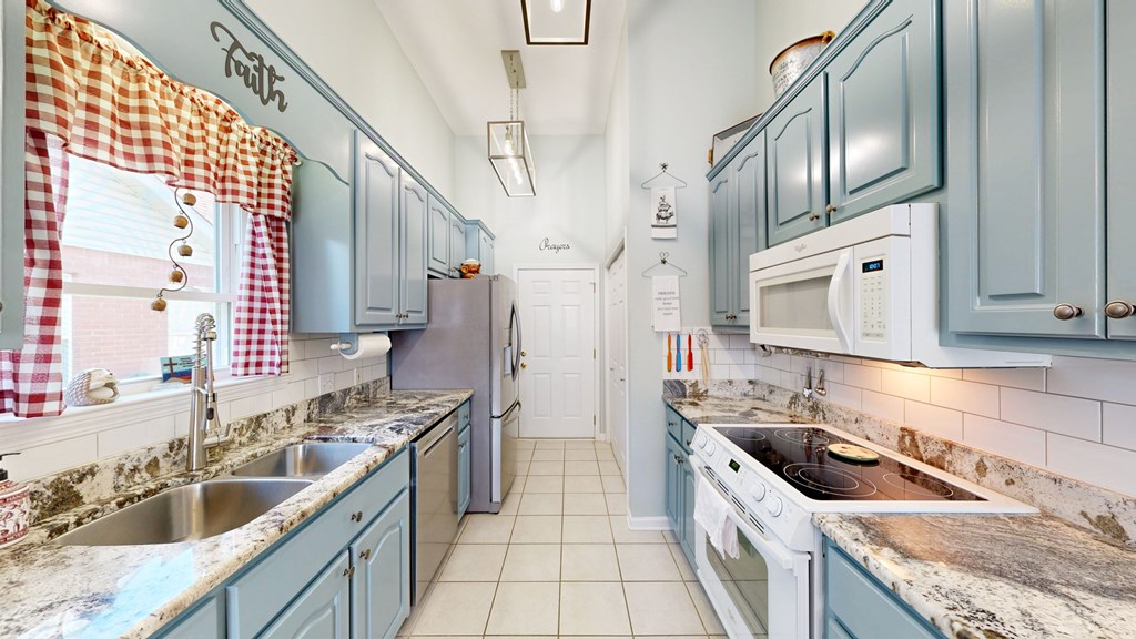 Dothan, Alabama 36301, United States, 3 Bedrooms Bedrooms, ,2 BathroomsBathrooms,Residential,Pending,137093