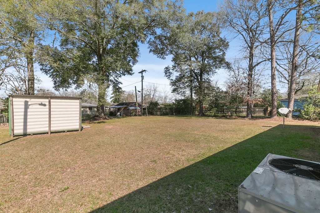 706 W Main Street, Hartford, Alabama image 4