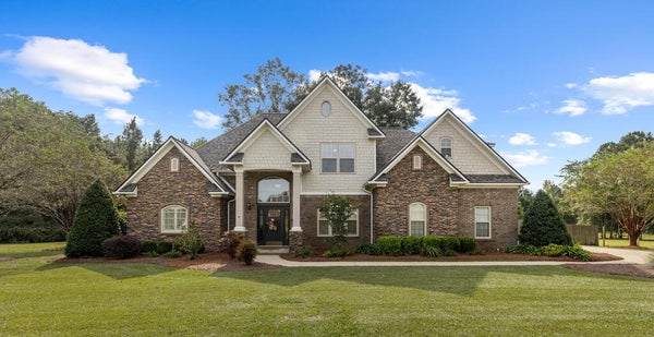 208 GLEN OAKS DR, DOTHAN, AL 36301 - Image 5ce1d8fc44306f0f32c0e500bea4287c/3375048607