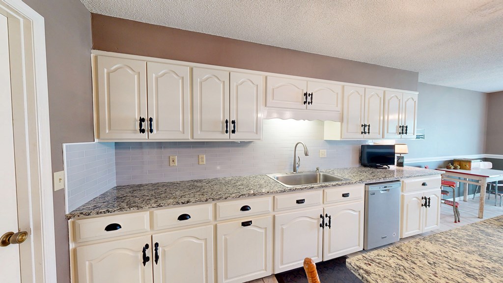 Dothan, Alabama 36305, United States, 4 Bedrooms Bedrooms, ,3 BathroomsBathrooms,Residential,Active,166478