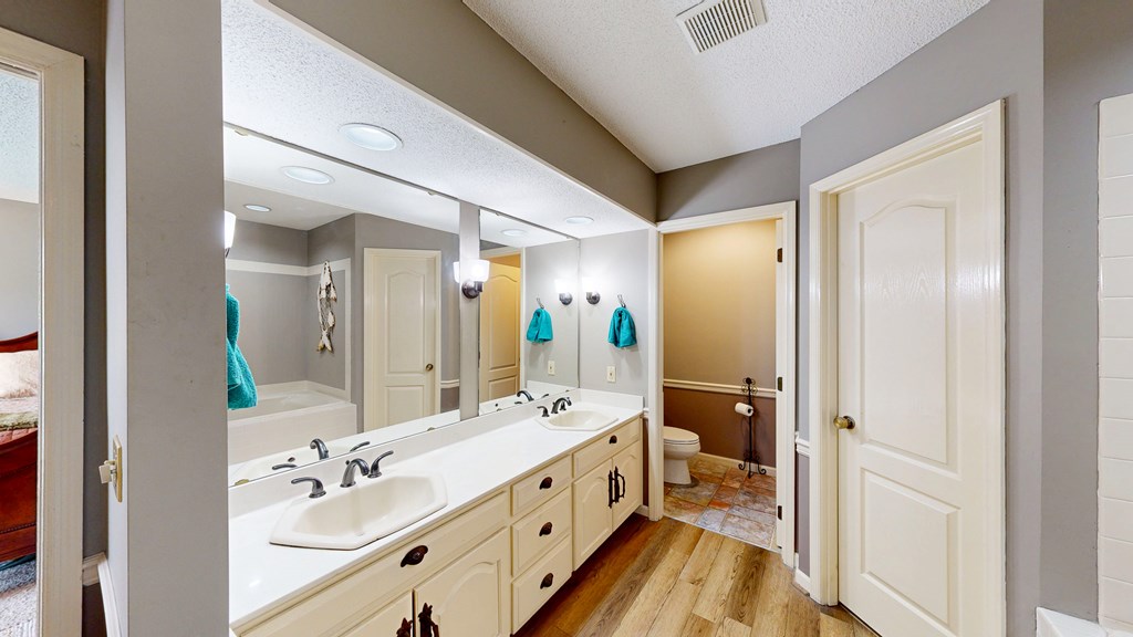 Dothan, Alabama 36305, United States, 4 Bedrooms Bedrooms, ,3 BathroomsBathrooms,Residential,Active,166478