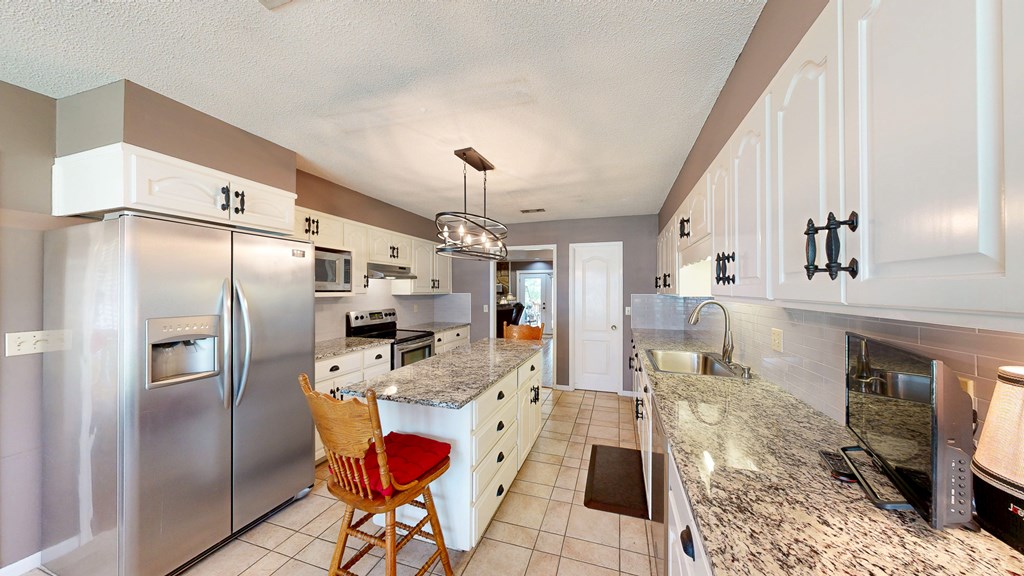 Dothan, Alabama 36305, United States, 4 Bedrooms Bedrooms, ,3 BathroomsBathrooms,Residential,Active,166478