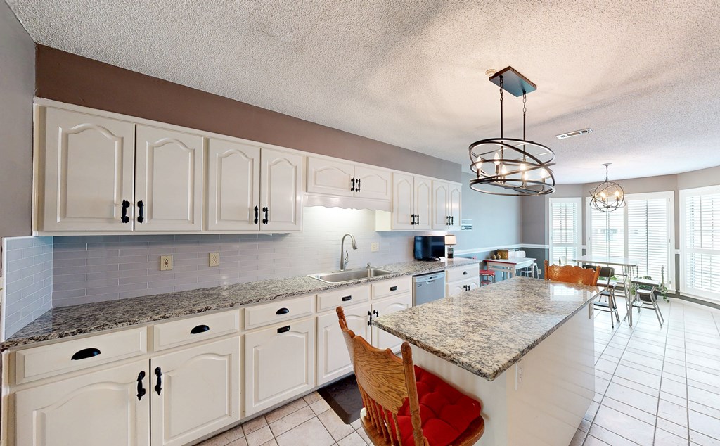 Dothan, Alabama 36305, United States, 4 Bedrooms Bedrooms, ,3 BathroomsBathrooms,Residential,Active,166478