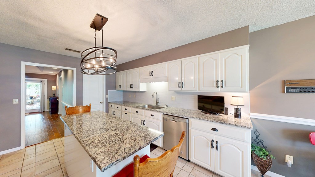 Dothan, Alabama 36305, United States, 4 Bedrooms Bedrooms, ,3 BathroomsBathrooms,Residential,Active,166478