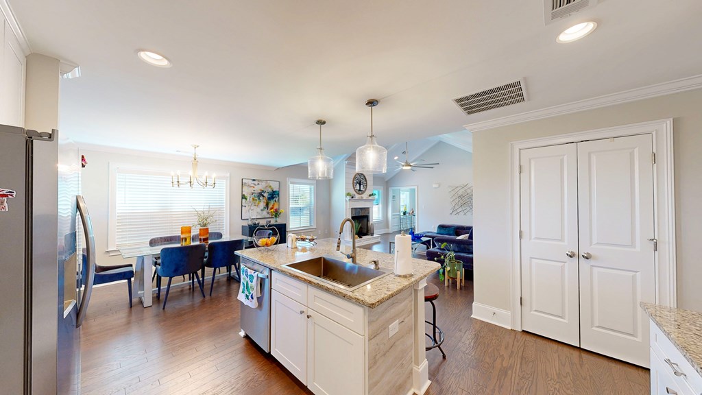 Newton, Alabama 36352, United States, 4 Bedrooms Bedrooms, ,3 BathroomsBathrooms,Residential,Active,235251