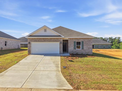 Homes For Sale - 331 Thornbird Loop<br/> Enterprise, AL 36330