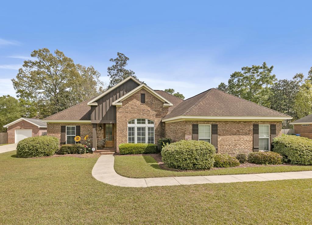 105 Abbey Ct, Dothan, Alabama image 1