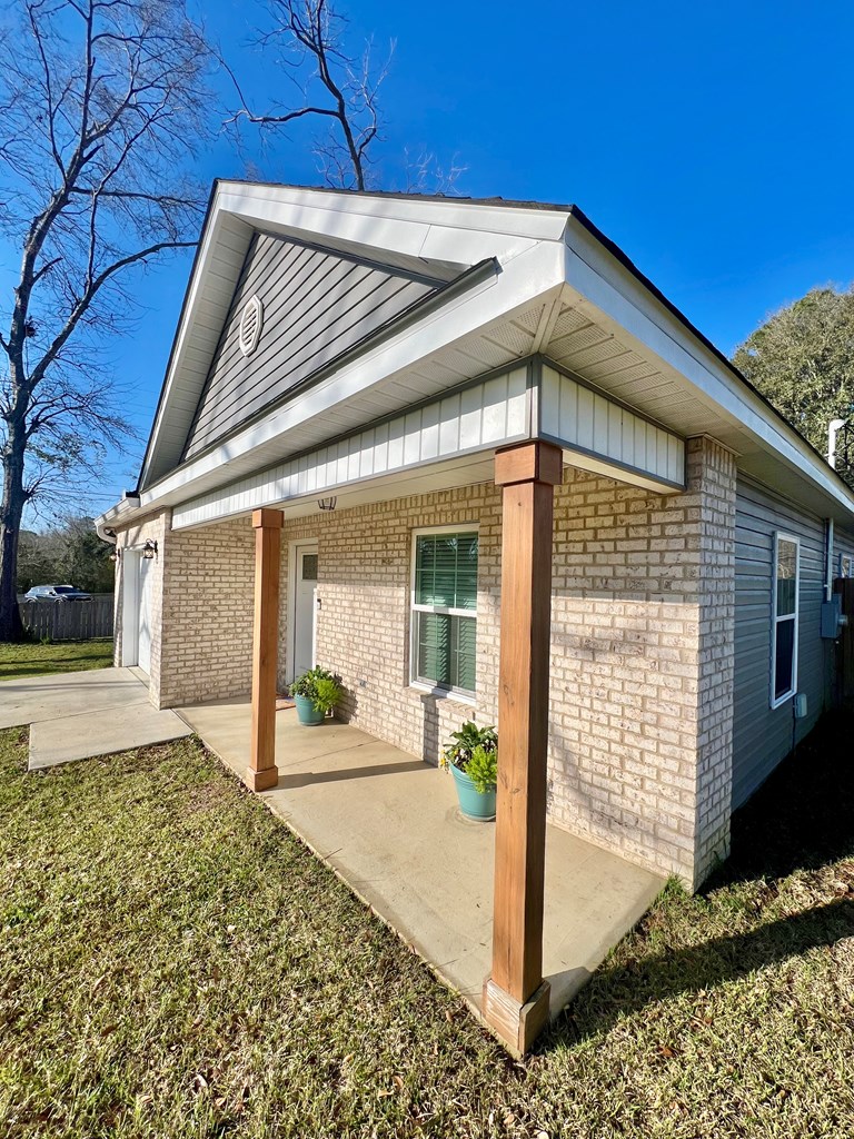 11678 Cottonwood Road, Cottonwood, Alabama image 4