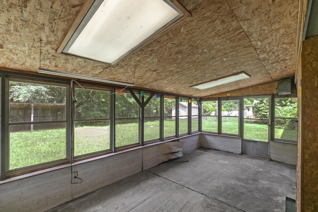 155 Sharon Lane, Ozark, Alabama image 4