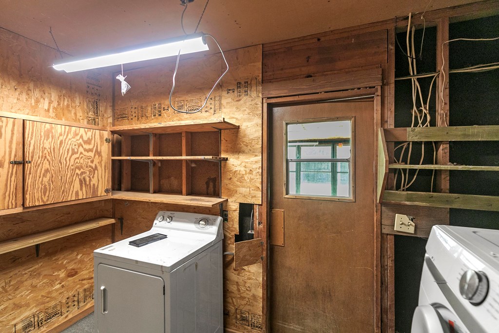 155 Sharon Lane, Ozark, Alabama image 2