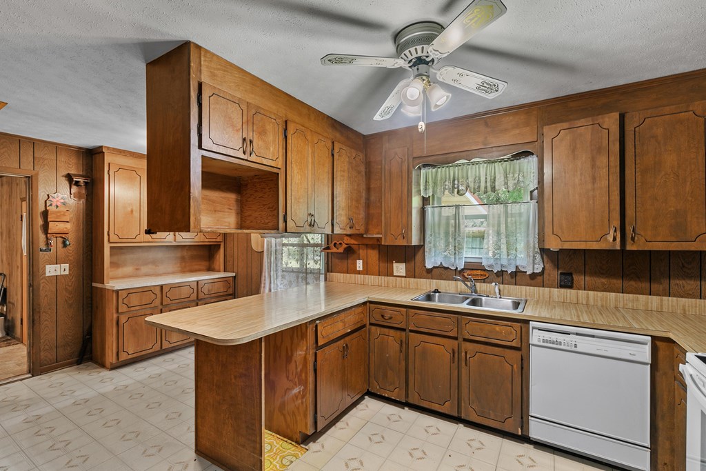155 Sharon Lane, Ozark, Alabama image 23