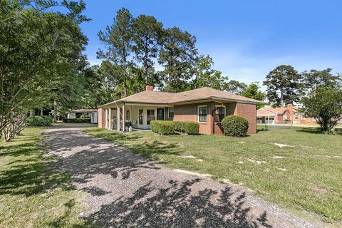 Homes For Sale - 207 Midland Street<br/> Ashford, AL 36312