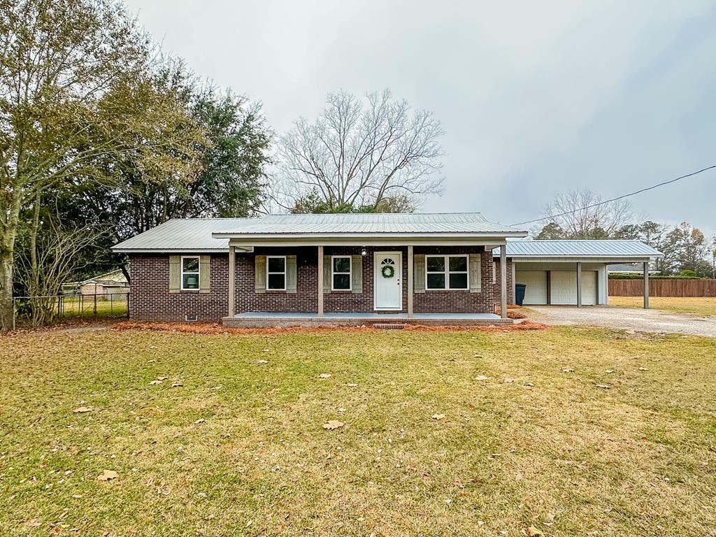 703 N Trinity St, Geneva, Alabama image 1