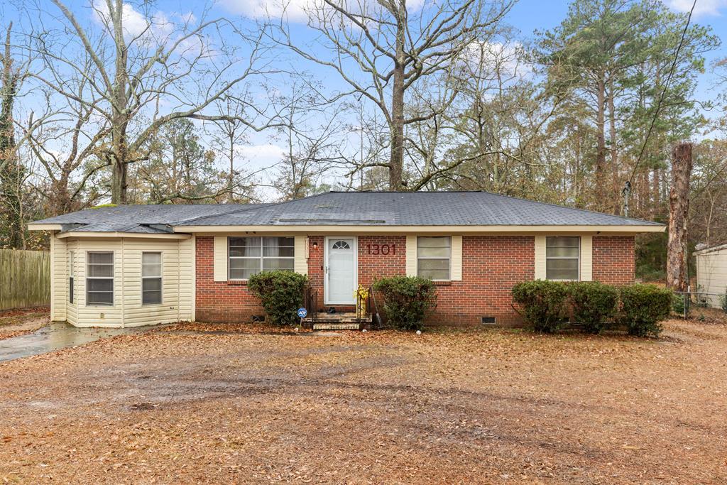 1301 Fairlane Dr, Dothan, Alabama image 1