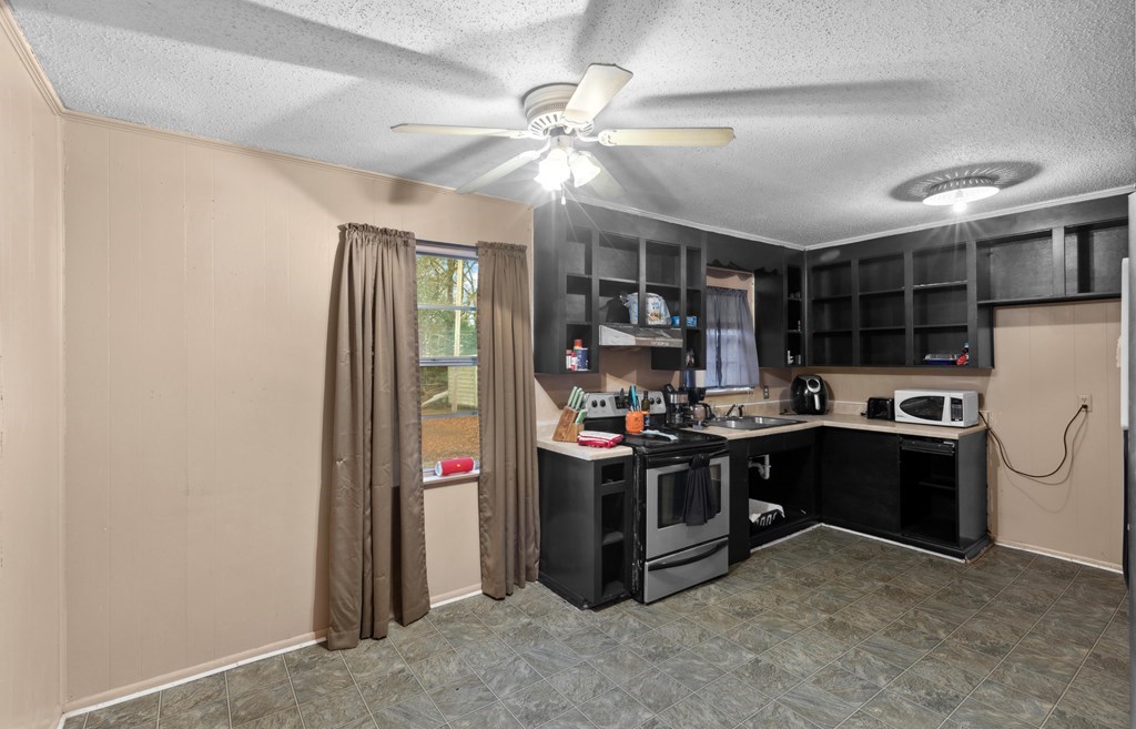 1301 Fairlane Dr, Dothan, Alabama image 7