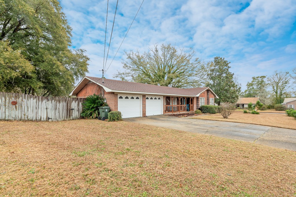 2900 Selwood Cir, Dothan, Alabama image 3