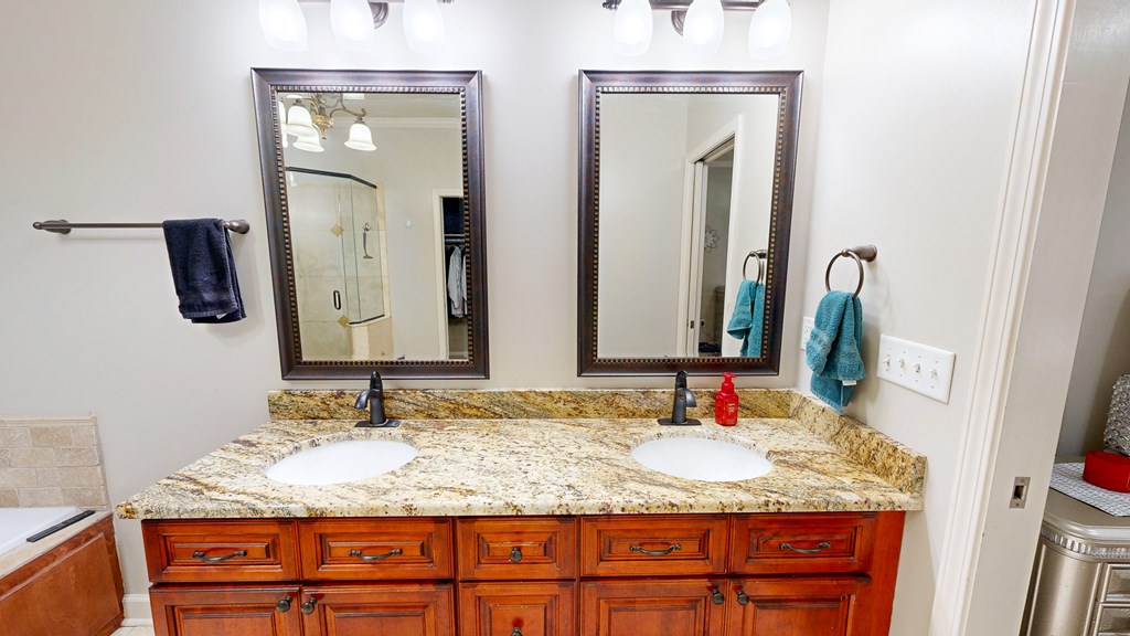 Dothan, Alabama 36305, United States, 4 Bedrooms Bedrooms, ,3 BathroomsBathrooms,Residential,Active,252071