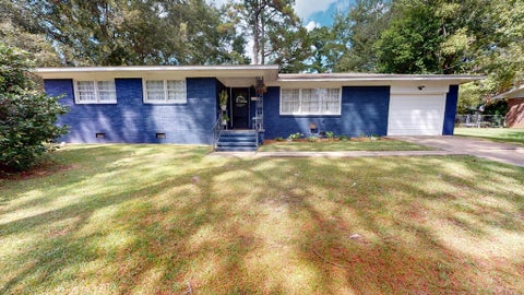 Homes For Sale - 1910 Sullivan Drive<br/> Dothan, AL 36303