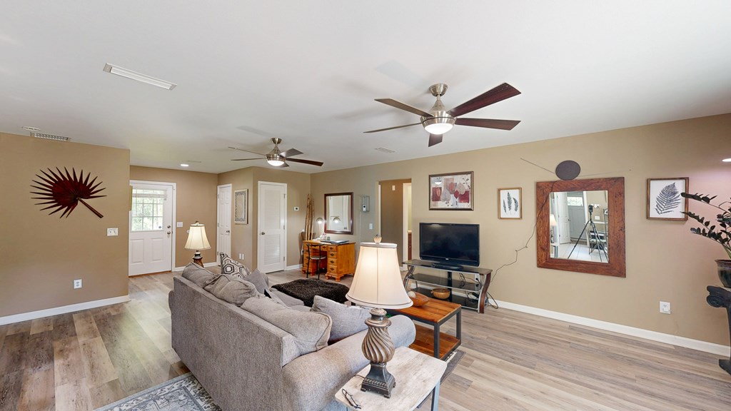 Newton, Alabama 36352, United States, 3 Bedrooms Bedrooms, ,2 BathroomsBathrooms,Residential,Pending,185326