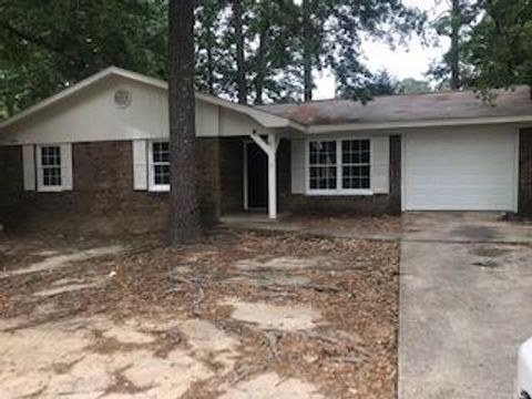 Homes For Rent - 109 Cougar Drive<br/> Dothan, AL 36301
