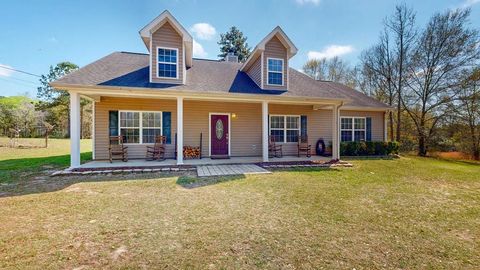 Homes For Sale - 1217 County Road 71<br/> Dale County, Newton, AL 36352