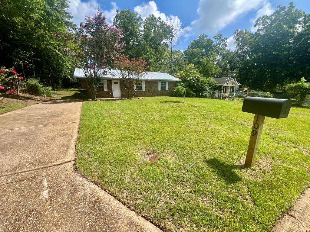 109 Windham St, Enterprise, Alabama image 2