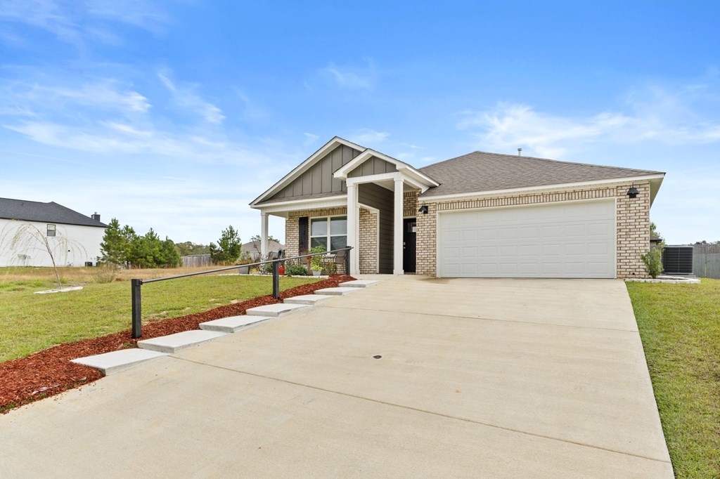 201 Mairead Drive, Dothan, Alabama image 5