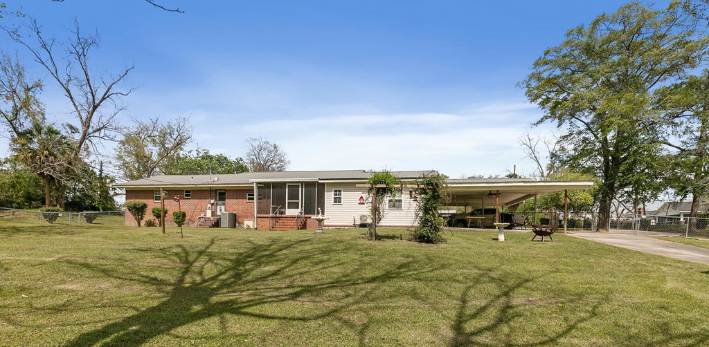 184 S College St, Newton, Alabama image 18