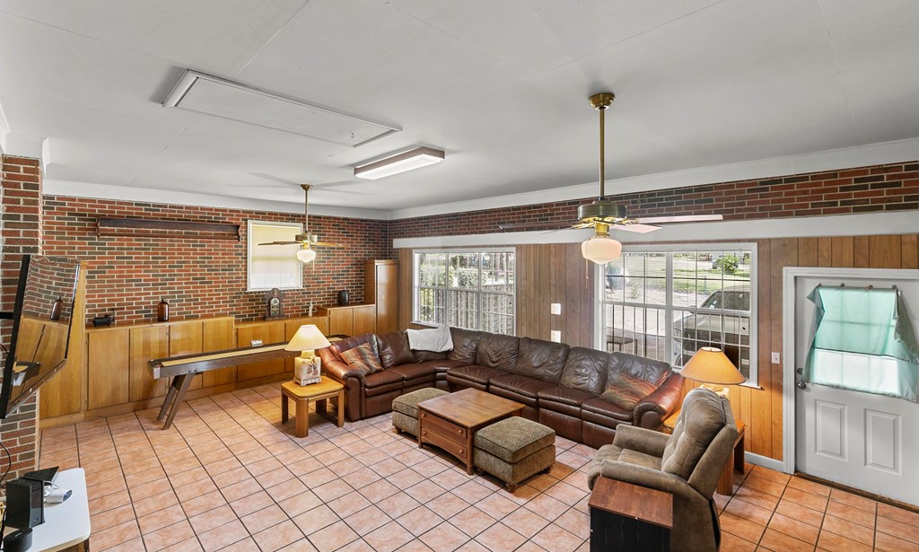 184 S College St, Newton, Alabama image 35