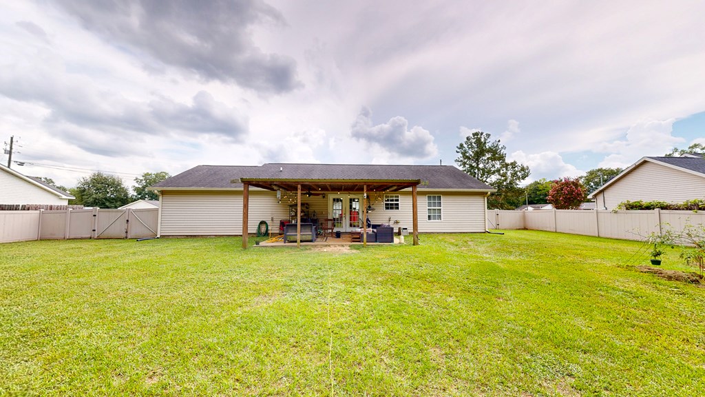 Ozark, Alabama 36360, United States, 3 Bedrooms Bedrooms, ,2 BathroomsBathrooms,Residential,Pending,192241