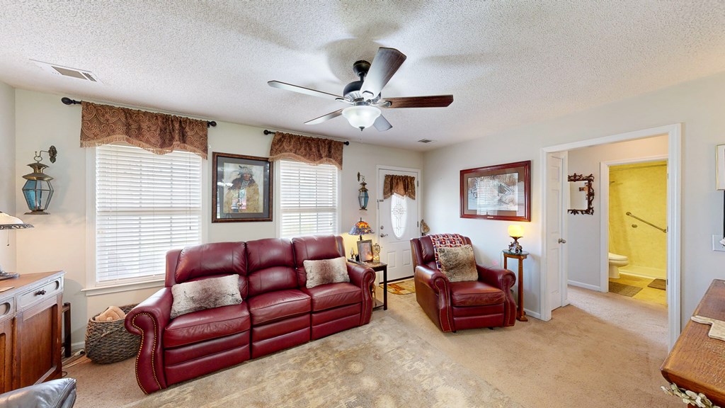 Ozark, Alabama 36360, United States, 3 Bedrooms Bedrooms, ,2 BathroomsBathrooms,Residential,Pending,192241