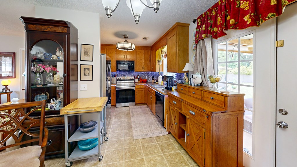 Ozark, Alabama 36360, United States, 3 Bedrooms Bedrooms, ,2 BathroomsBathrooms,Residential,Pending,192241