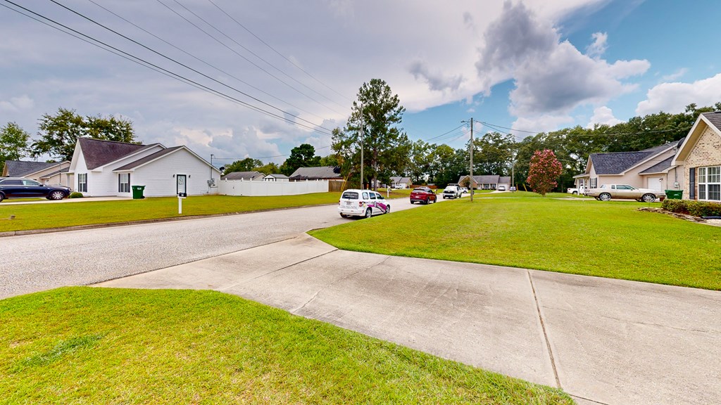 Ozark, Alabama 36360, United States, 3 Bedrooms Bedrooms, ,2 BathroomsBathrooms,Residential,Pending,192241